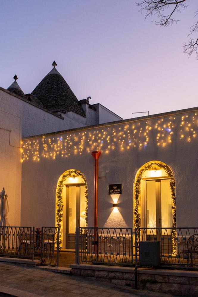אלברובלו Dea Luxury Casa Vacanze- Zona Chiesa A Trullo - מראה חיצוני תמונה