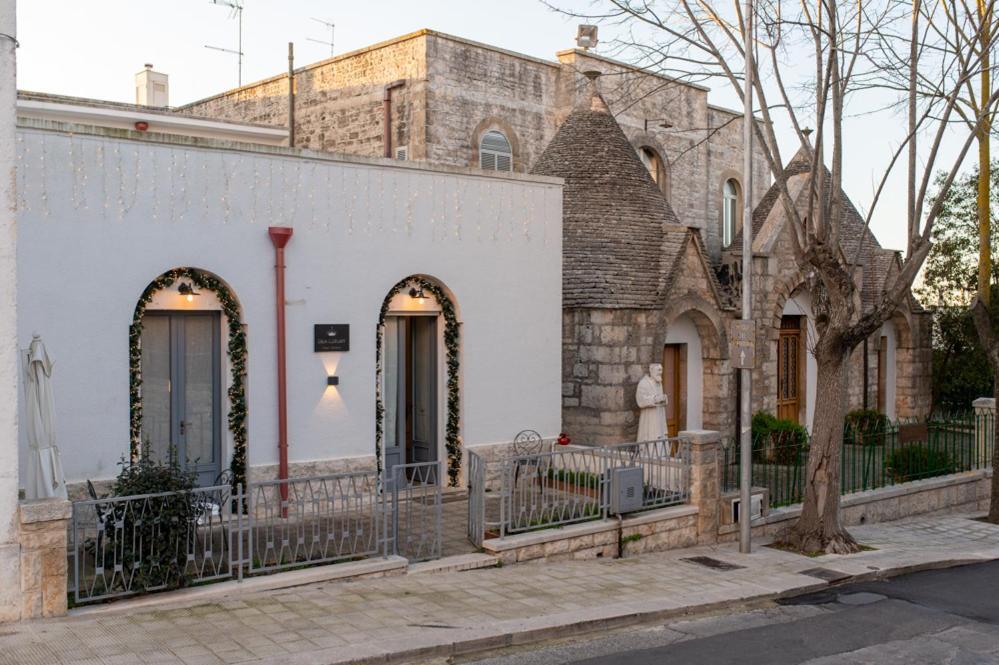 אלברובלו Dea Luxury Casa Vacanze- Zona Chiesa A Trullo - מראה חיצוני תמונה